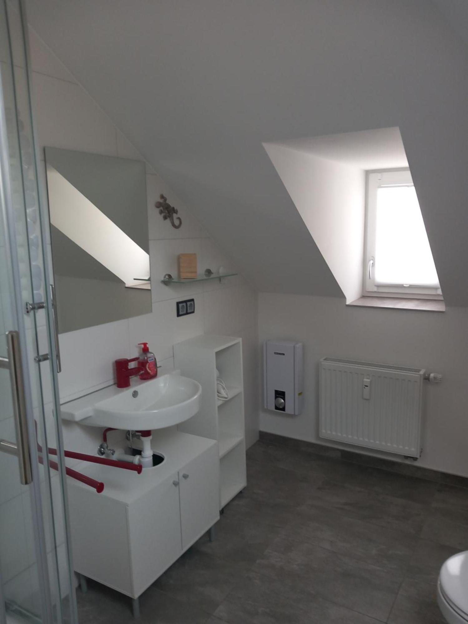 Ferienwohnung Im Roten Haus, Die Therme Ist Fusslaeufig In Wenigen Minuten Erreichbar 巴特埃姆斯 外观 照片